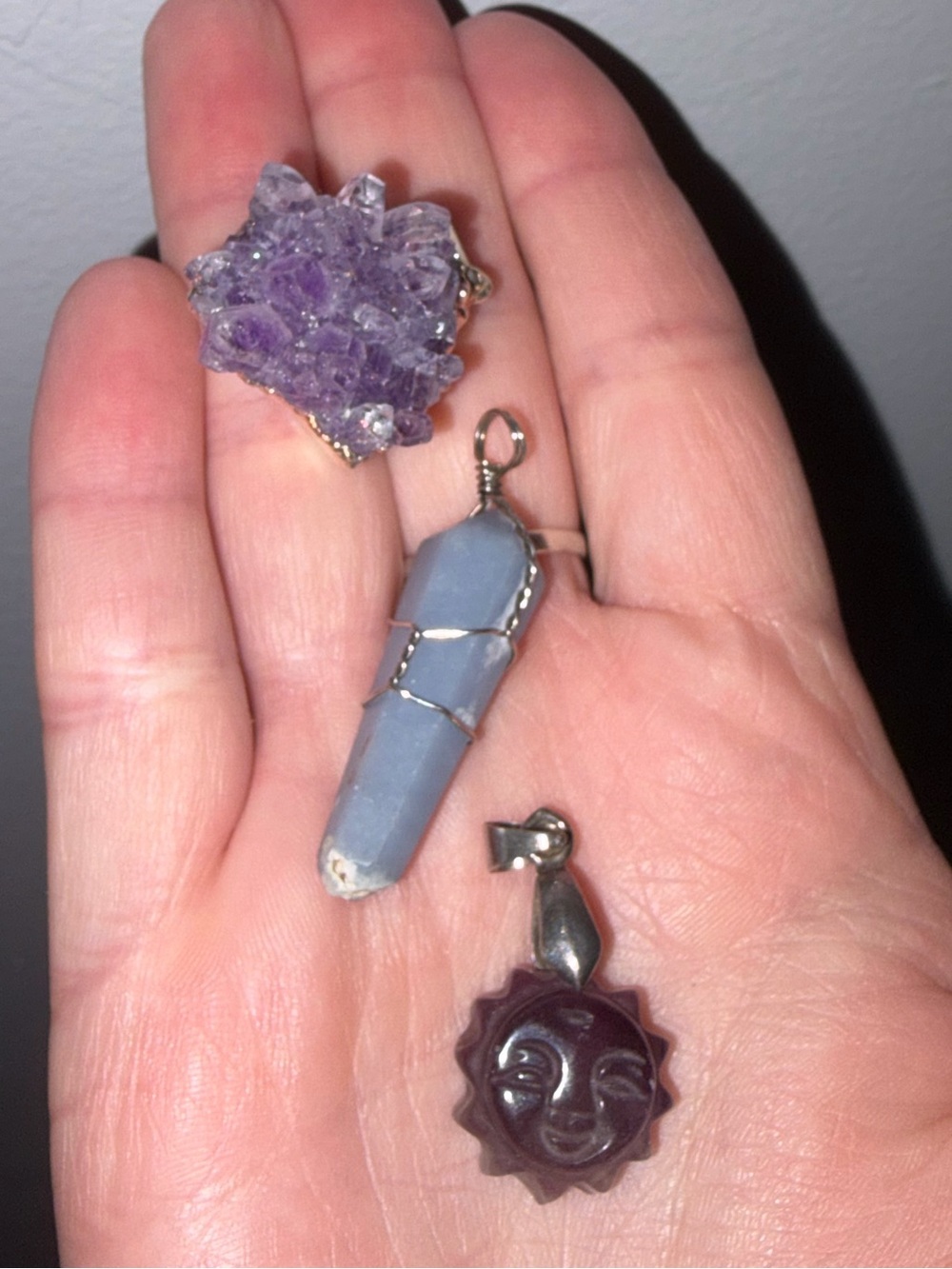 PENDANTS (3)